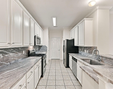 142 N Camellia Grove Circle - Photo Thumbnail 2