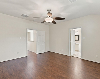 142 N Camellia Grove Circle - Photo Thumbnail 19