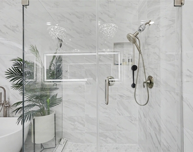 932 W 22nd Street - Photo Thumbnail 31