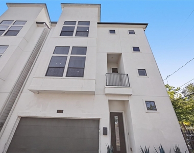 932 W 22nd Street - Photo Thumbnail 44