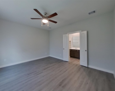 23631 Gibson Forest Drive - Photo Thumbnail 6