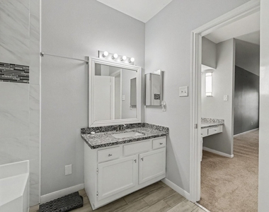 4001 Tanglewilde Street - Photo Thumbnail 11