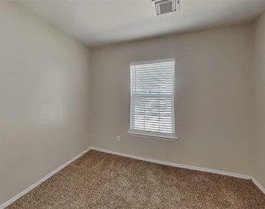 7918 Acacia Falls Court - Photo Thumbnail 11