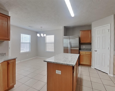 7918 Acacia Falls Court - Photo Thumbnail 3