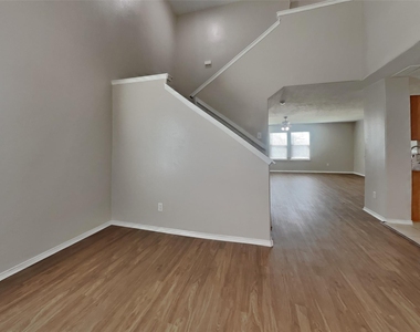 7918 Acacia Falls Court - Photo Thumbnail 5