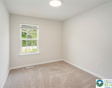 1143 Martin Road - Photo Thumbnail 22