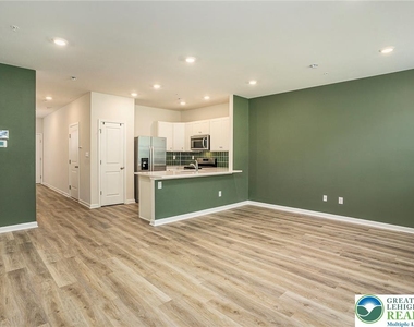 1143 Martin Road - Photo Thumbnail 8