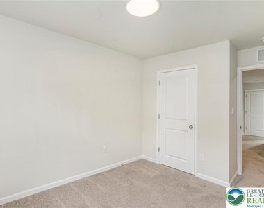 1143 Martin Road - Photo Thumbnail 23