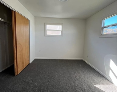 2524 West Boulevard - Photo Thumbnail 7