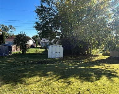 2524 West Boulevard - Photo Thumbnail 16