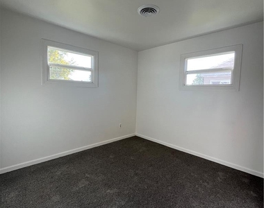 2524 West Boulevard - Photo Thumbnail 10