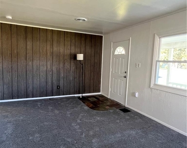 2524 West Boulevard - Photo Thumbnail 3