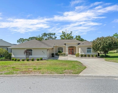 9216 Tarleton Circle - Photo Thumbnail 2