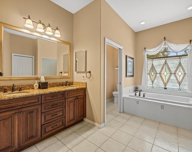 9216 Tarleton Circle - Photo Thumbnail 18