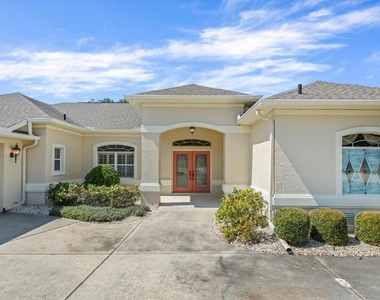 9216 Tarleton Circle - Photo Thumbnail 4