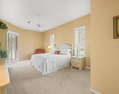 9216 Tarleton Circle - Photo Thumbnail 14