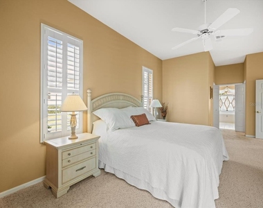 9216 Tarleton Circle - Photo Thumbnail 16