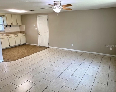 39014 South Avenue - Photo Thumbnail 4