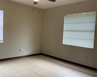 1031 Sullivan Street - Photo Thumbnail 10