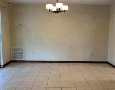 1031 Sullivan Street - Photo Thumbnail 5