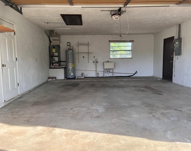 1031 Sullivan Street - Photo Thumbnail 14