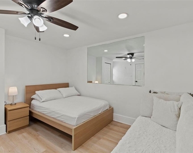 1752 Fairfield Street - Photo Thumbnail 20