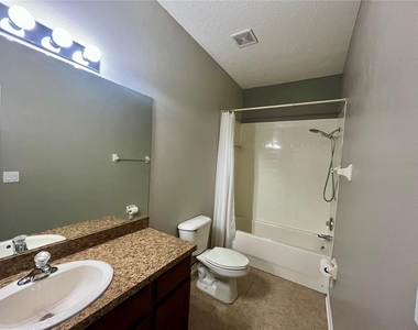 1040 Orca Court - Photo Thumbnail 21