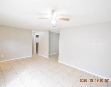 8320 Oleander Lane - Photo Thumbnail 3