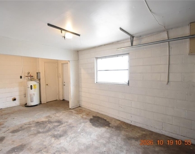 8320 Oleander Lane - Photo Thumbnail 29
