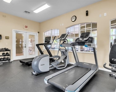 8525 Trail Wind Drive - Photo Thumbnail 38
