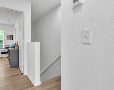 8525 Trail Wind Drive - Photo Thumbnail 13