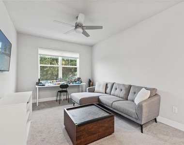 4009 W Carmen Street - Photo Thumbnail 14