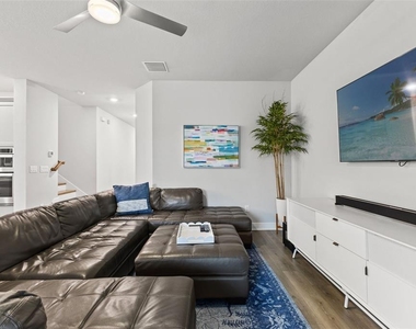 4009 W Carmen Street - Photo Thumbnail 10