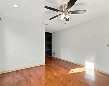 10843 Harborside Drive - Photo Thumbnail 30