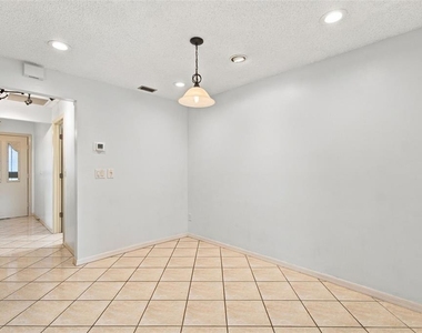 10843 Harborside Drive - Photo Thumbnail 20