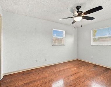 10843 Harborside Drive - Photo Thumbnail 46