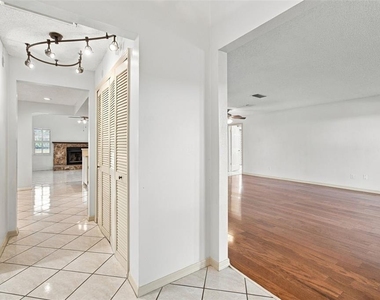 10843 Harborside Drive - Photo Thumbnail 5