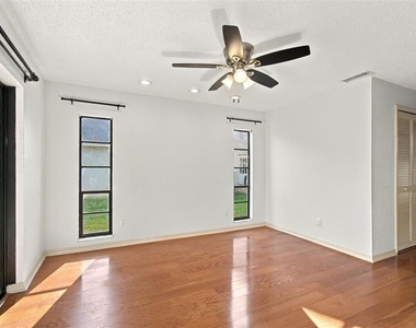 10843 Harborside Drive - Photo Thumbnail 29