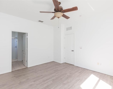 12808 Turnstone Court - Photo Thumbnail 27