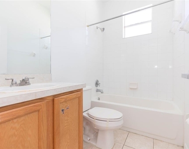 12808 Turnstone Court - Photo Thumbnail 21