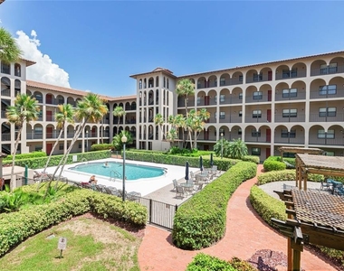 6150 Gulfport Boulevard S - Photo Thumbnail 1