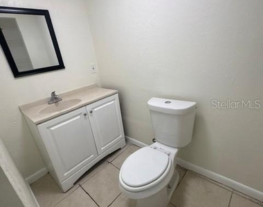 10369 106th Terrace - Photo Thumbnail 11