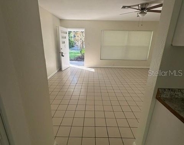 10369 106th Terrace - Photo Thumbnail 4