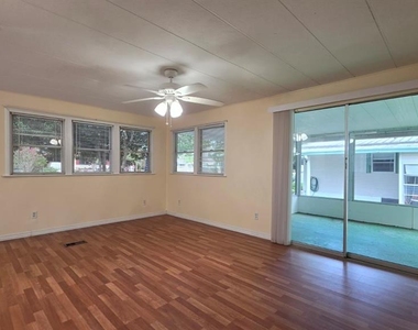 8082 Fairlane Avenue - Photo Thumbnail 7