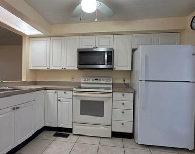 8082 Fairlane Avenue - Photo Thumbnail 2