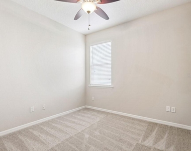 1209 Wild Daisy Drive - Photo Thumbnail 22
