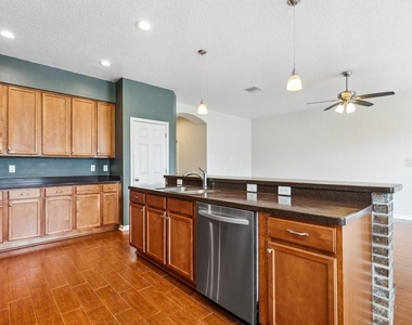1209 Wild Daisy Drive - Photo Thumbnail 11