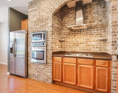1209 Wild Daisy Drive - Photo Thumbnail 12
