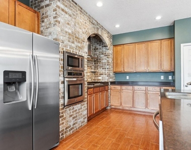 1209 Wild Daisy Drive - Photo Thumbnail 10
