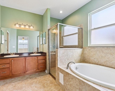 1209 Wild Daisy Drive - Photo Thumbnail 17